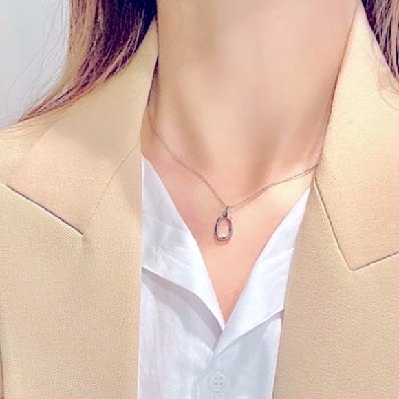 ❣️$25/3❣️ Simple Oval Pendant Gold Plated Chain Necklace - Picture 7 of 10